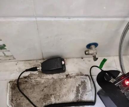 德江屋顶漏水维修公司分享下卫生间漏水的危害及解决方法
